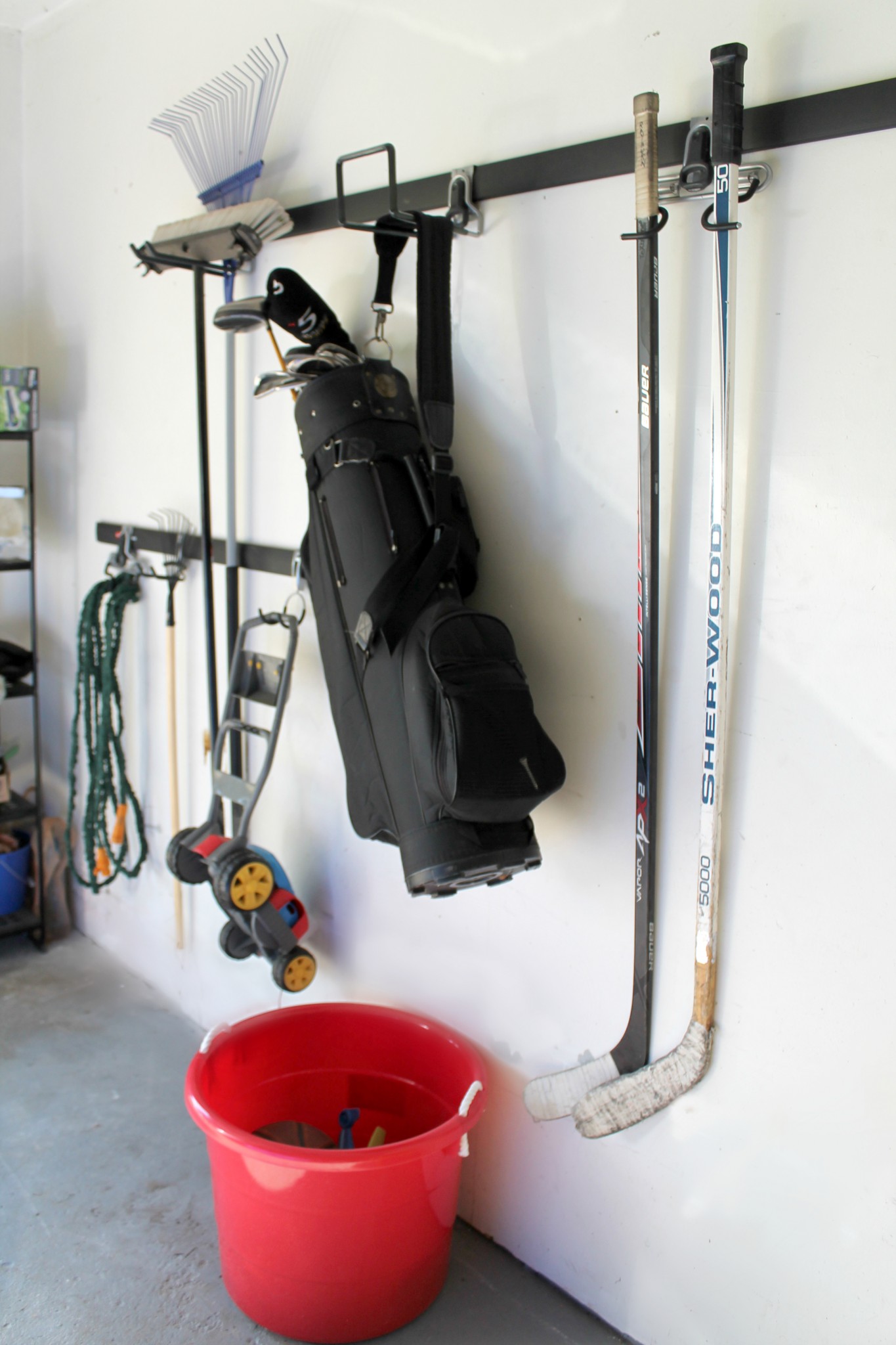 Summer project: organizing our garage with the Rubbermaid