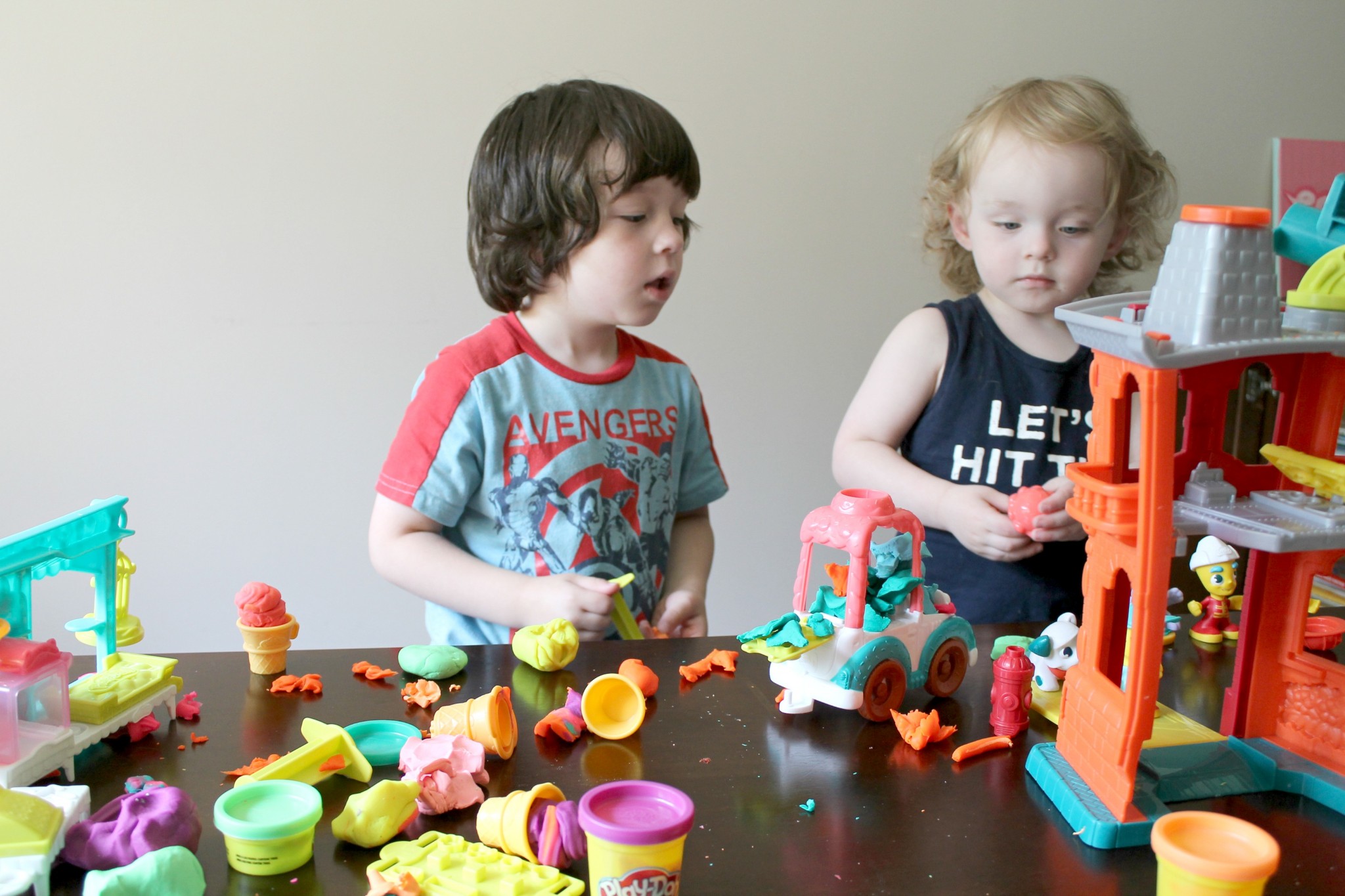 Fun with PLAY-DOH TOWN!