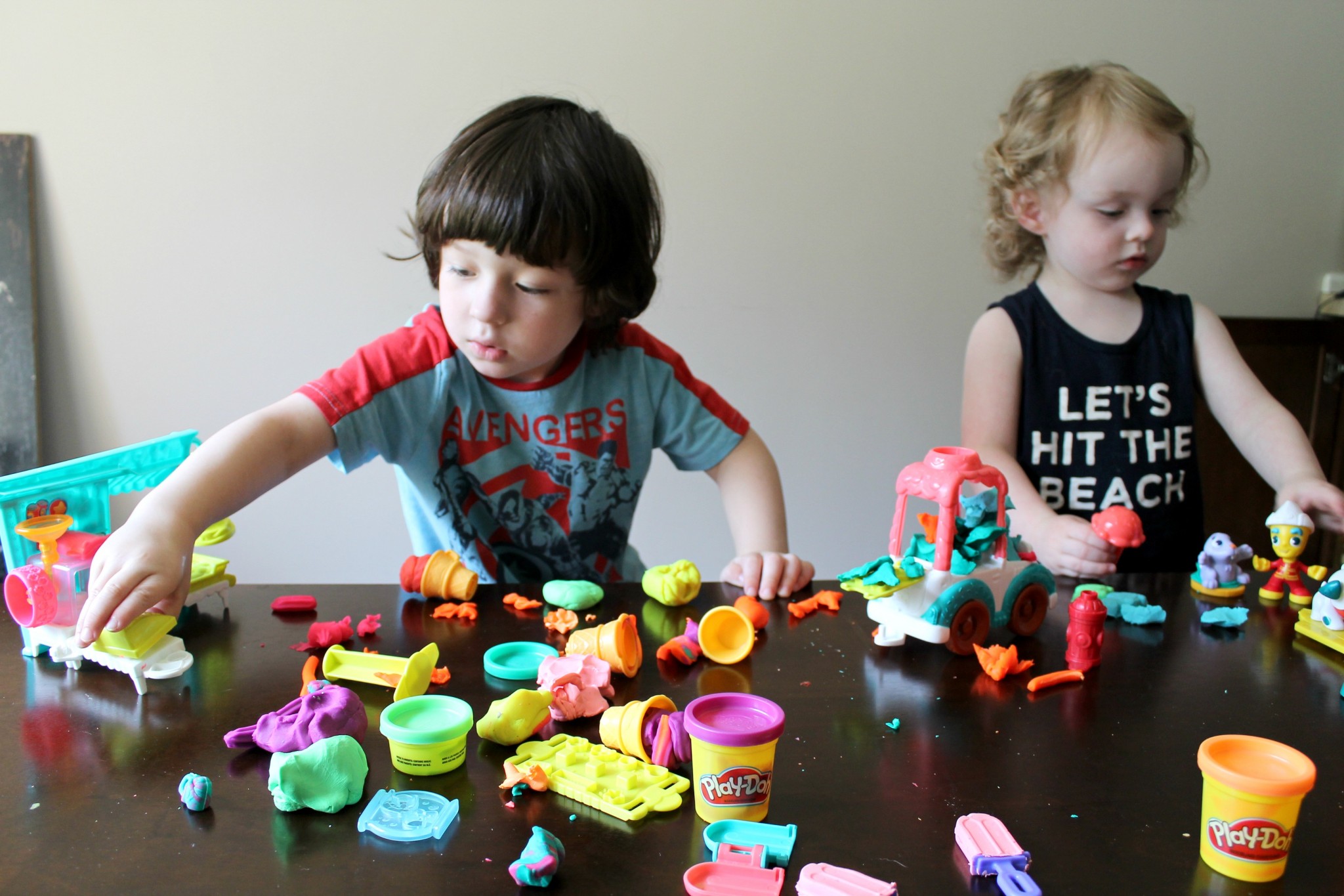 Fun with PLAY-DOH TOWN!