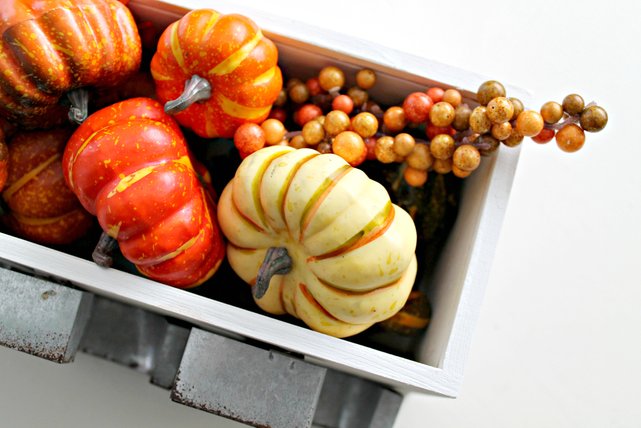 Easy Rustic Fall Centerpiece