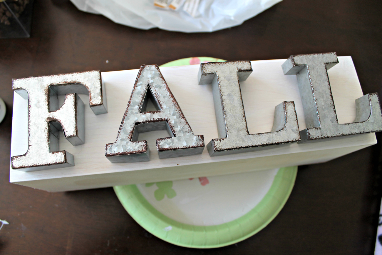 Easy Rustic Fall Centerpiece