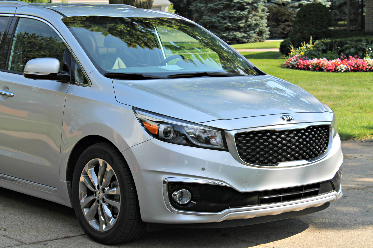 Kia Grand Sedona 2015 года выпуска для рынка Южной Африки. Фото 13. VERcity