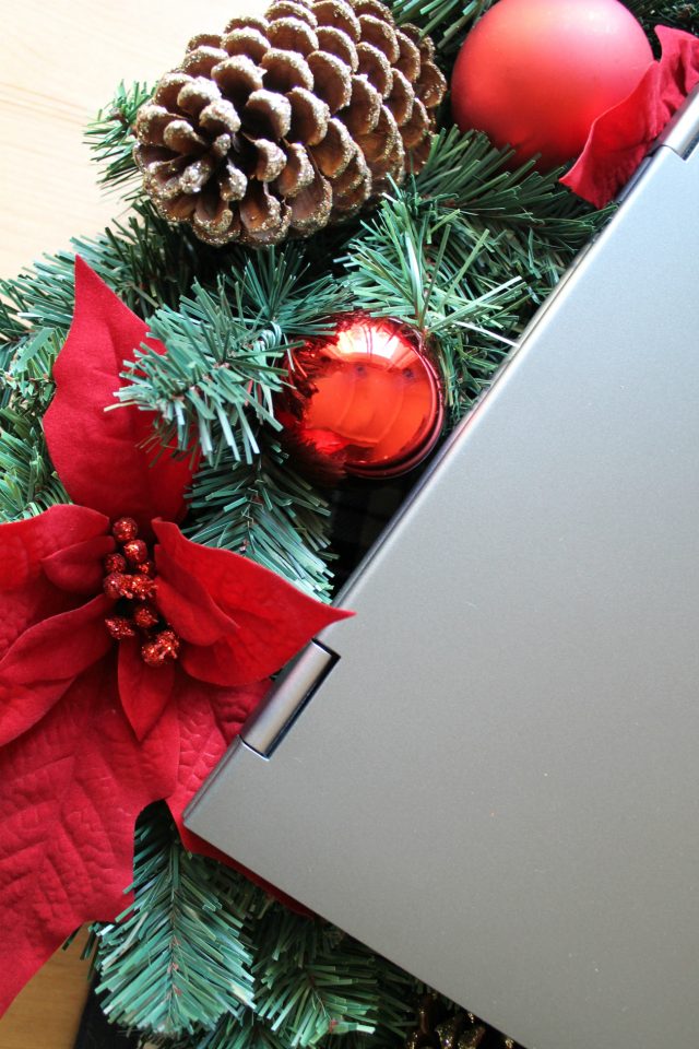 Holiday Gifting with Intel