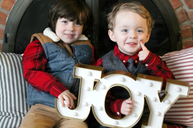 5 Tips for Taking Great Holiday Photos of Your Kids
