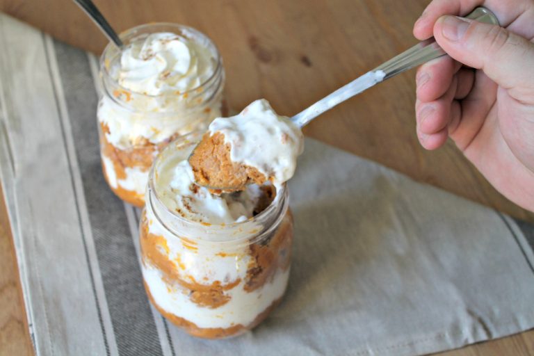 Easy Layered Pumpkin Pie Dessert in a Jar