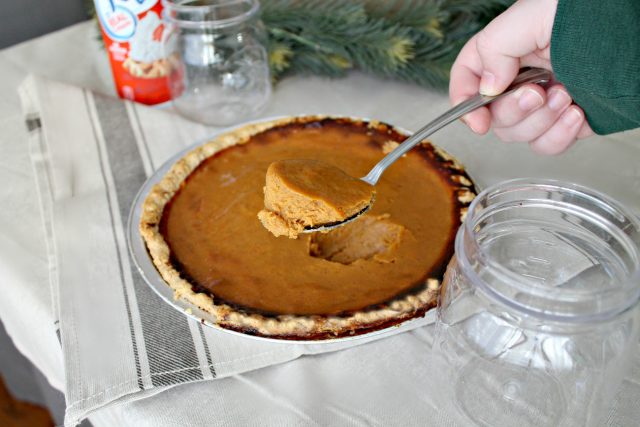 Easy Layered Pumpkin Pie Dessert in a Jar