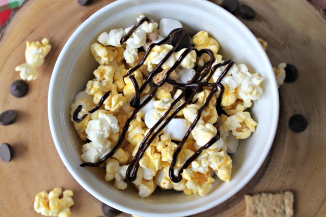 S'Mores Drizzled Popcorn