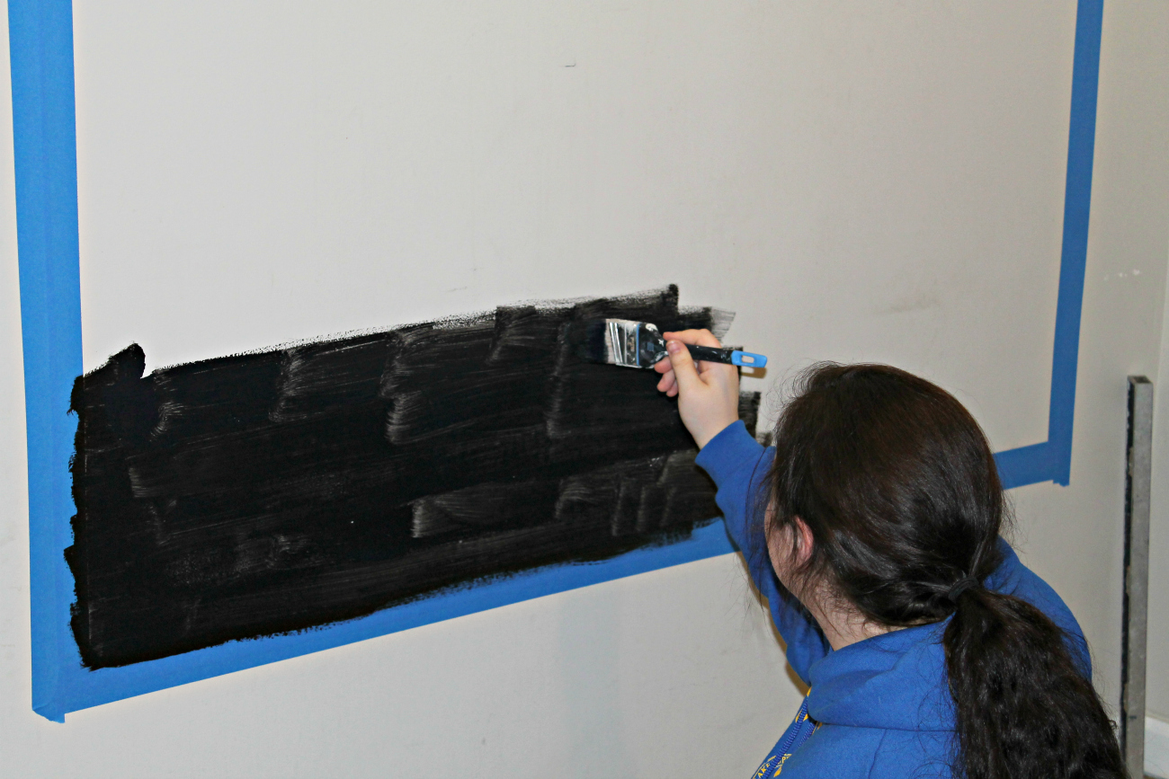 DIY Framed Chalkboard Wall 