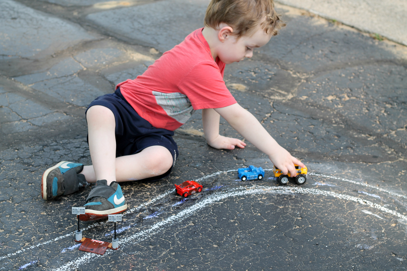 Disney•Pixar's Cars 3 Chalk Race Track & Car Wash Activity