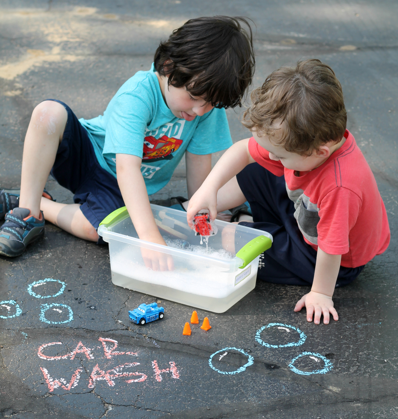 Disney•Pixar's Cars 3 Chalk Race Track & Car Wash Activity