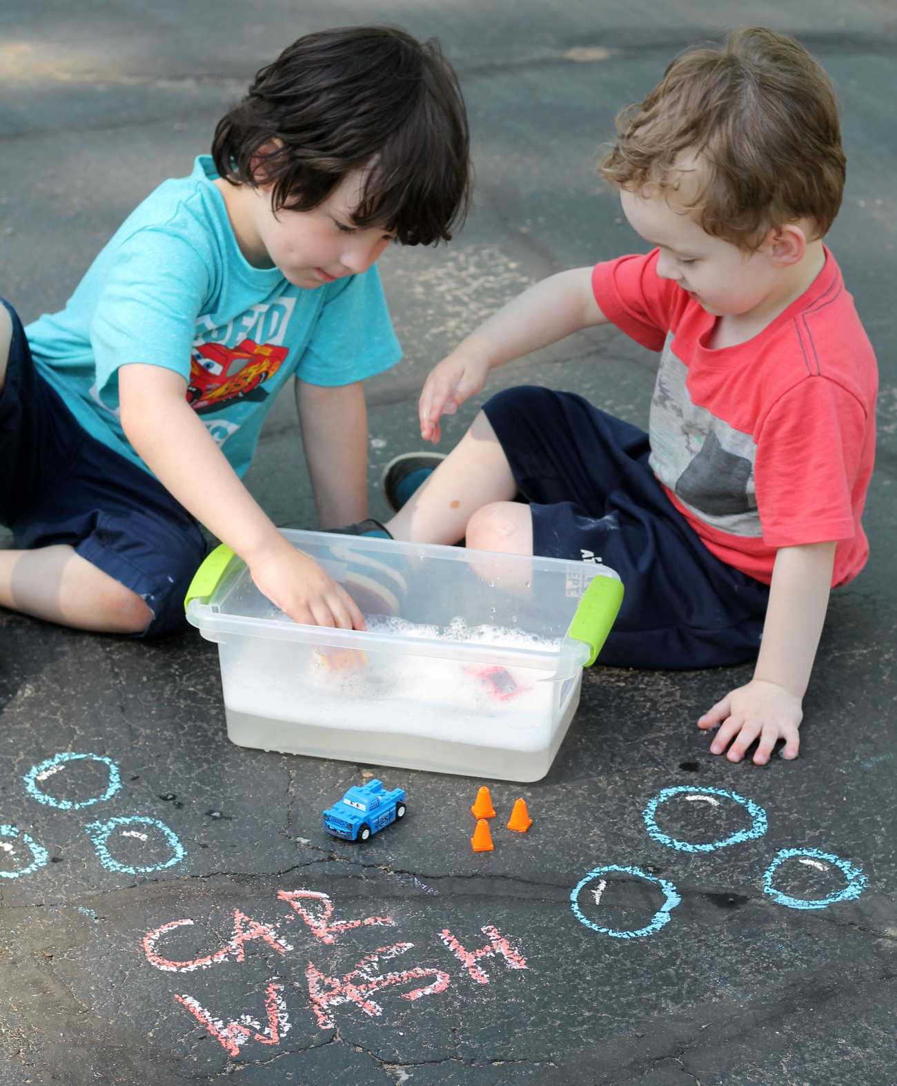 Disney•Pixar's Cars 3 Chalk Race Track & Car Wash Activity