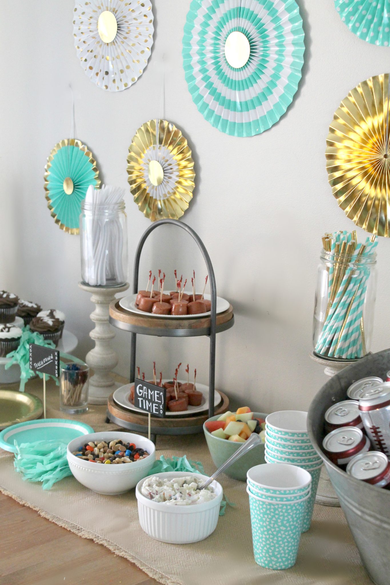 How to Host a Football Party on a Budget