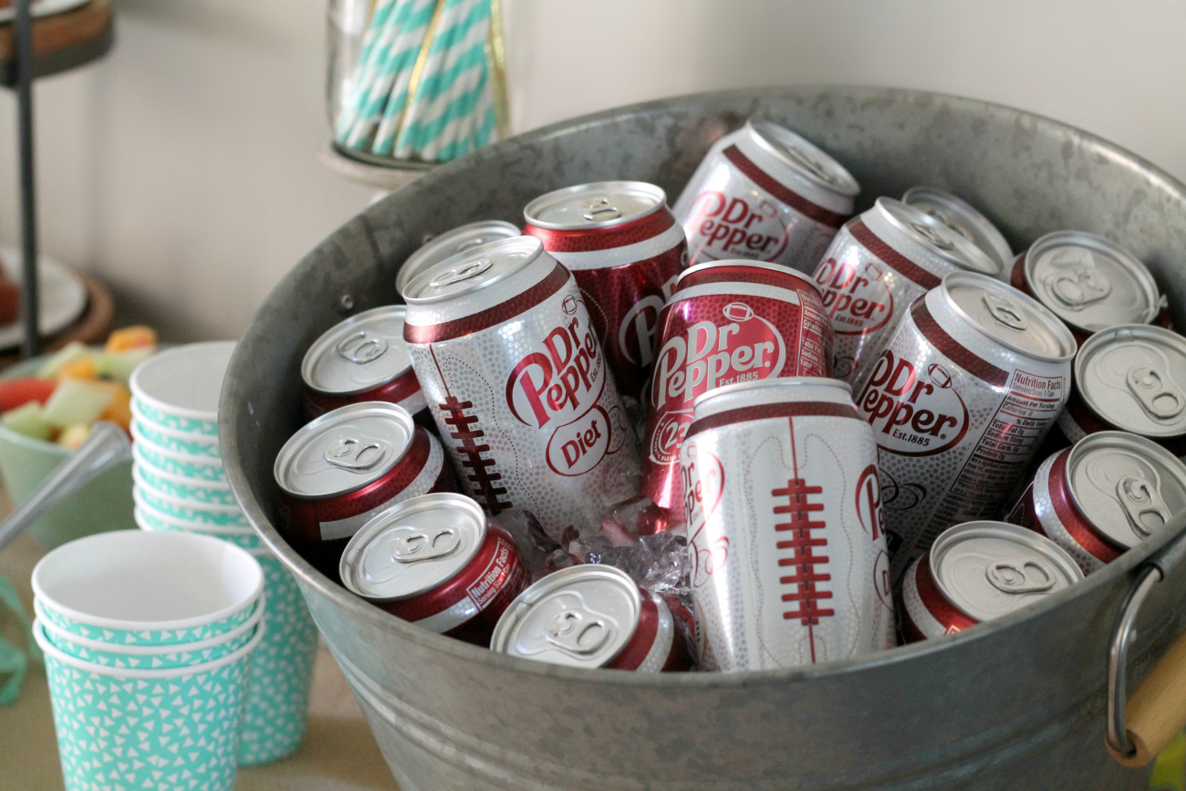 How to Host a Football Party on a Budget