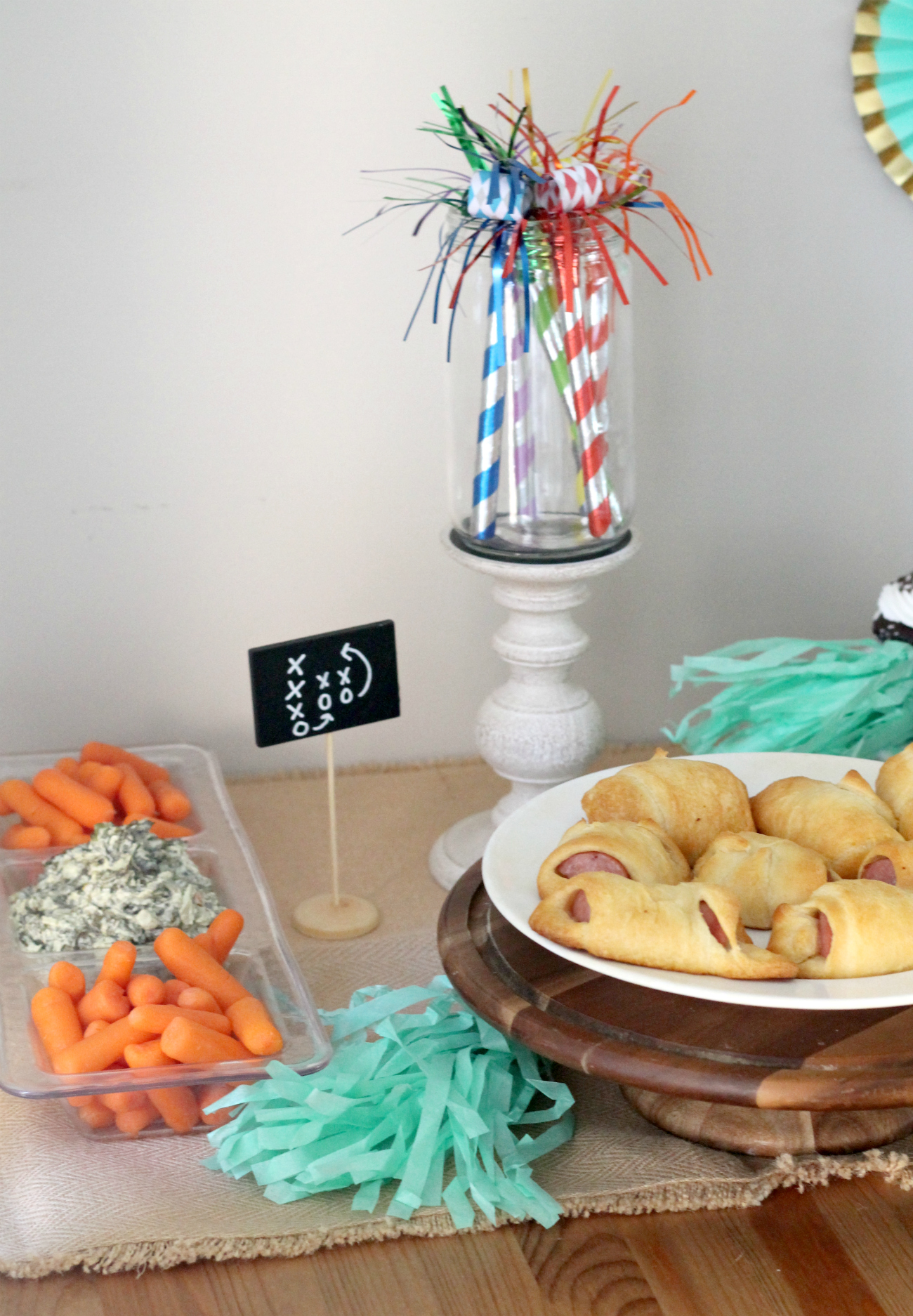 How to Host a Football Party on a Budget