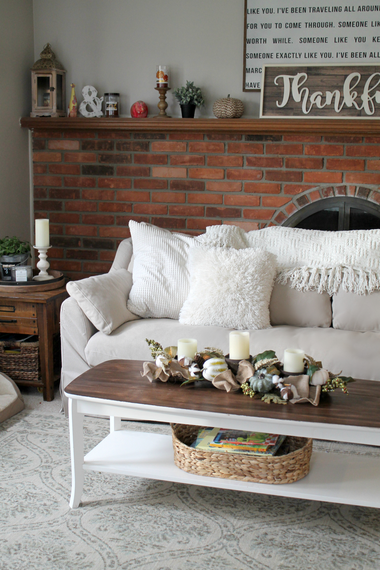 Farmhouse Style Coffee Table Makeover