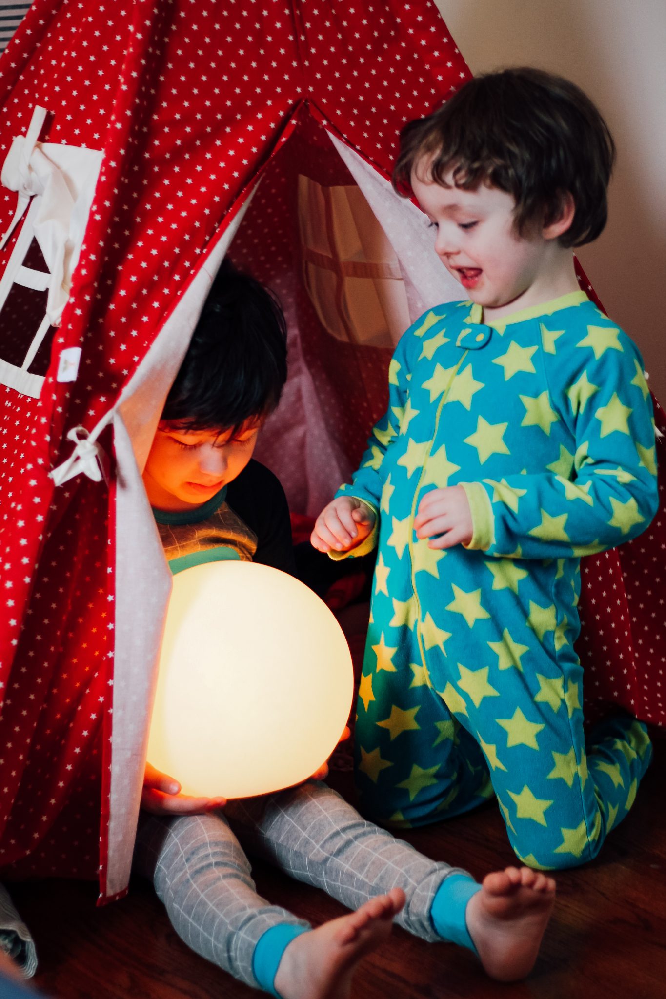 Autism: Using a Soothing LED Light for Bedtime
