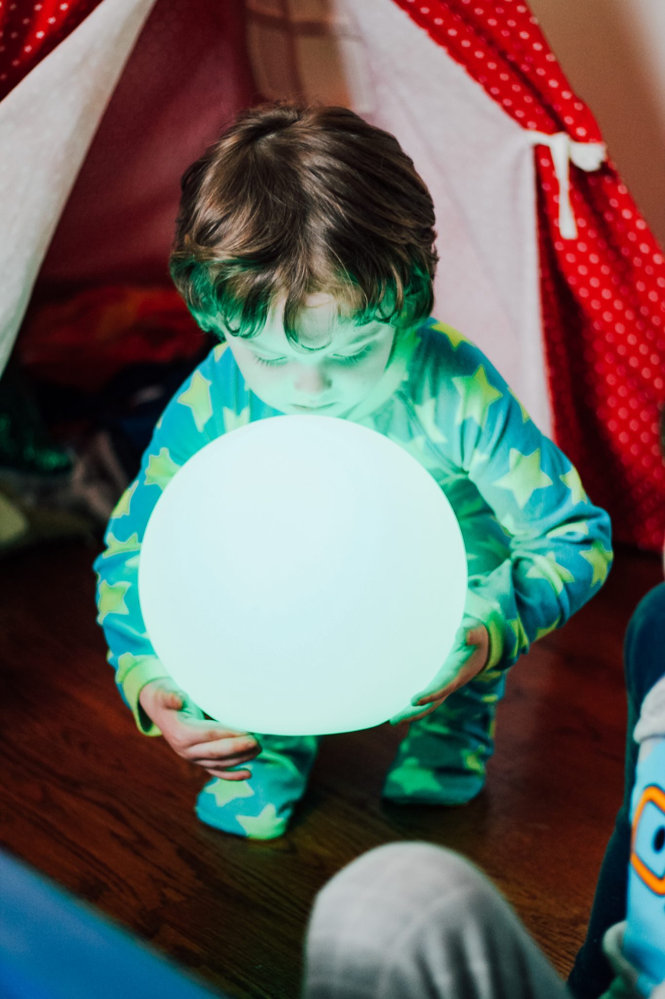 Autism: Using a Soothing LED Light for Bedtime