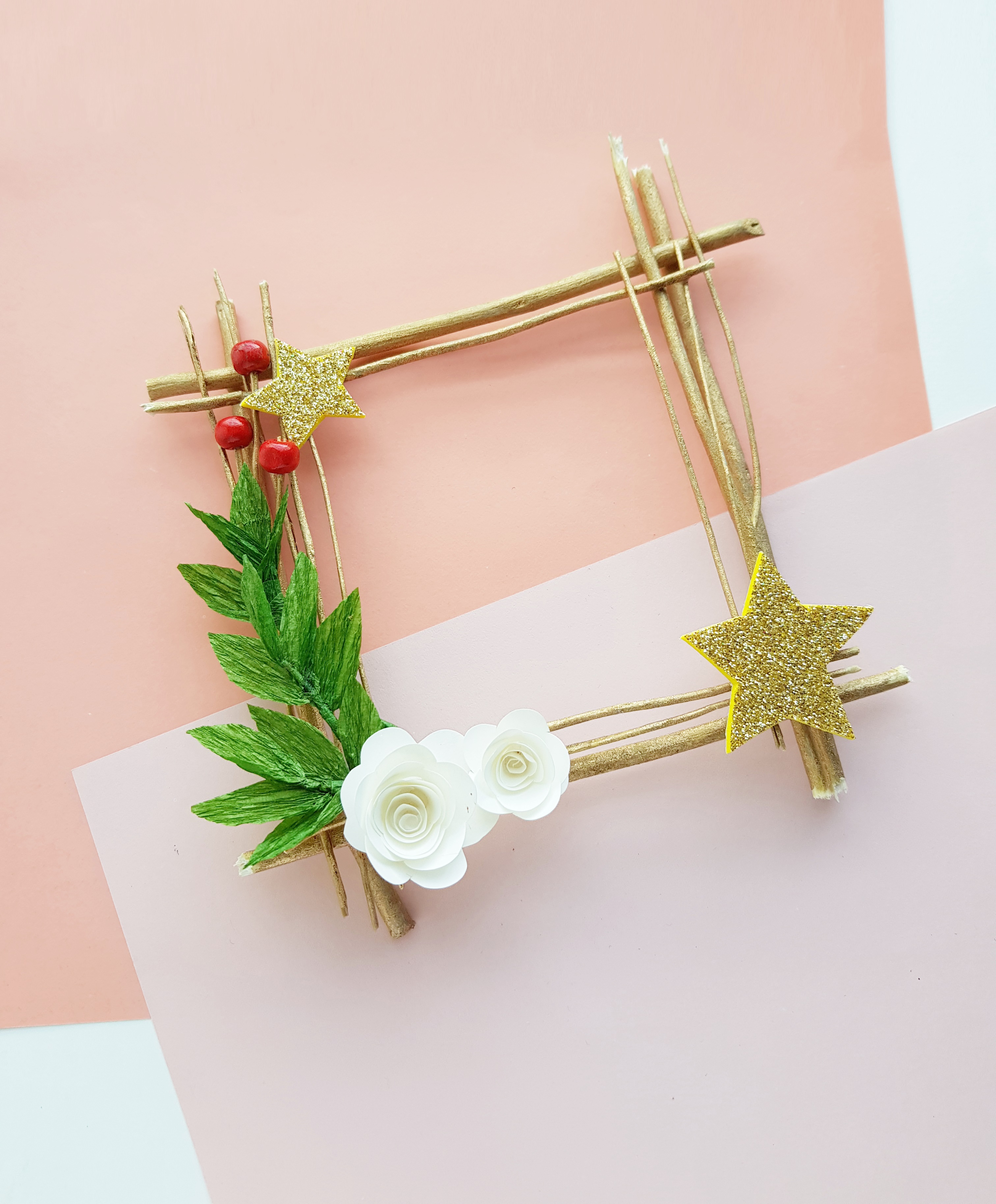 DIY Twig Wreath Christmas Craft