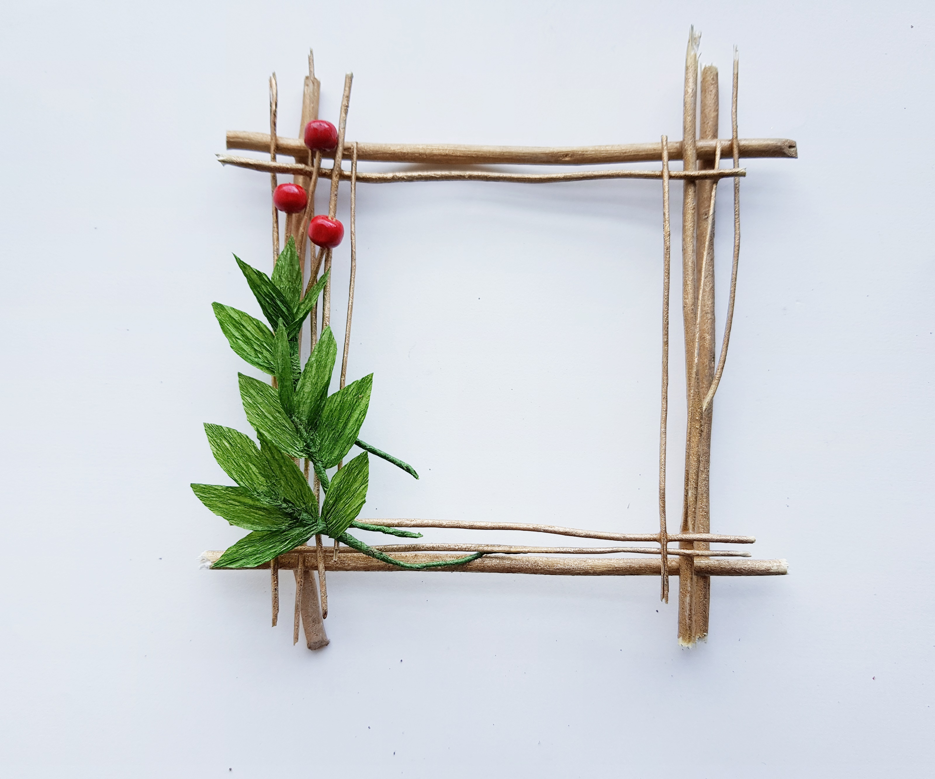 DIY Twig Wreath Christmas Craft
