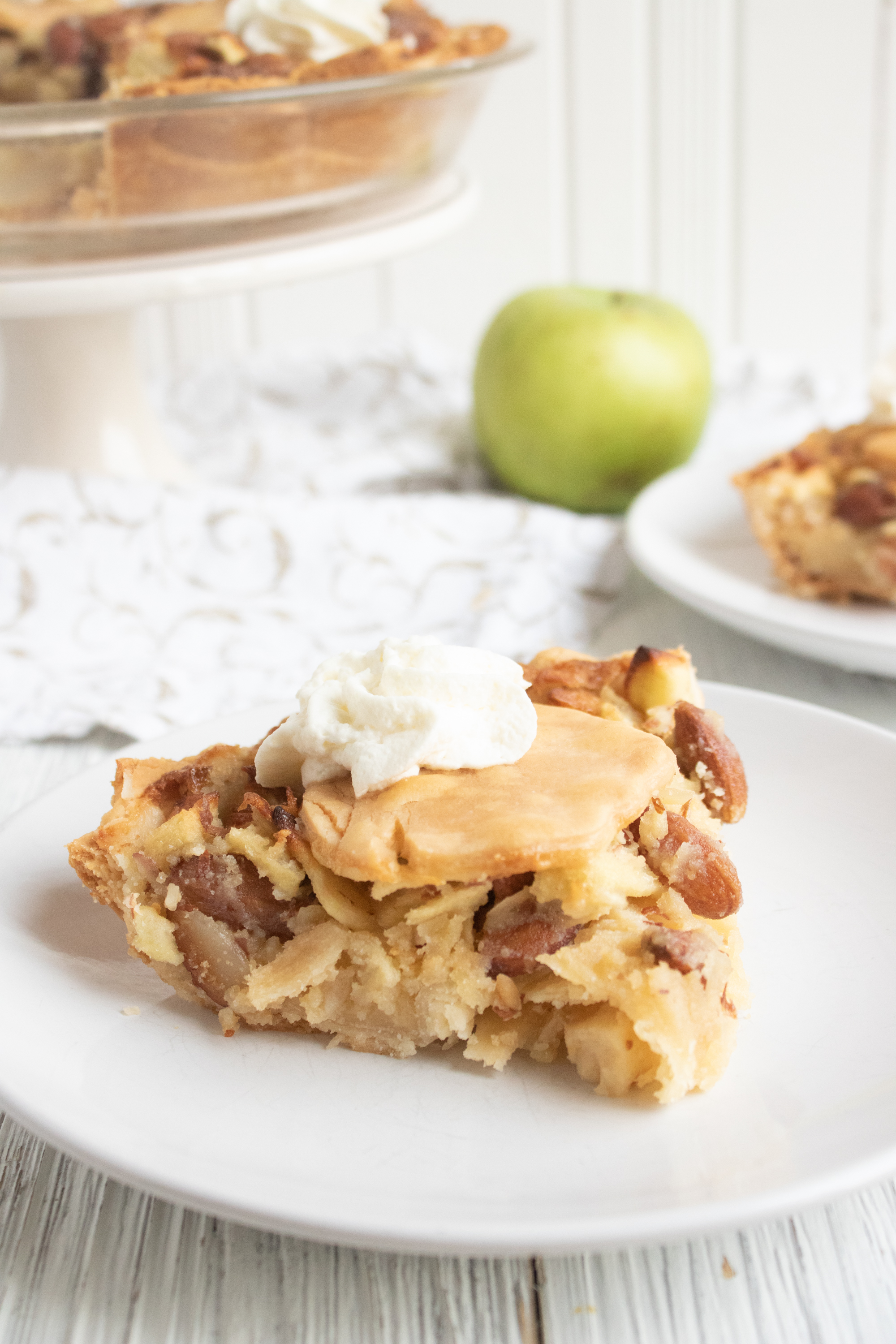 Easy Apple Almond Pie Recipe